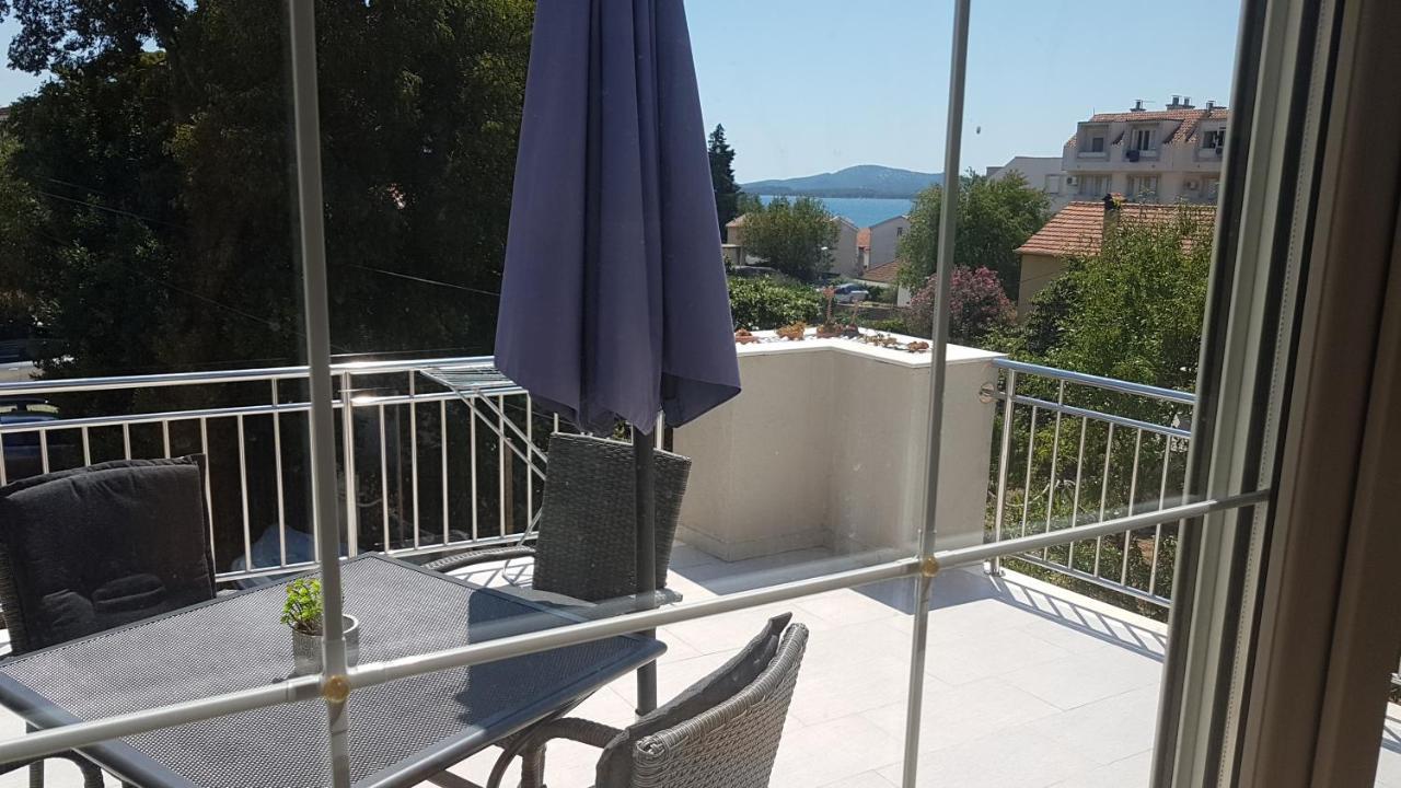 Apartments Luna Sveti Filip i Jakov Dış mekan fotoğraf